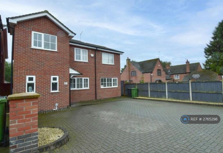 4 bedroom house in The Retreat, Bromsgrove, B61 (4 bed) (#2765298)