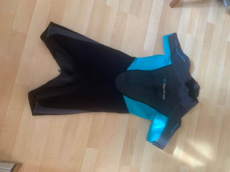 Well made ,warm, wet suit,shortie, neoprene, by C skins size10,vgc
