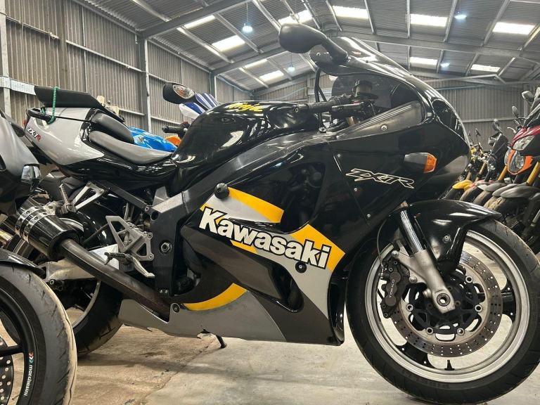1999 V KAWASAKI ZX-7R ZX750-P4 ZX7R ZXR750 NEW MOT BLACK