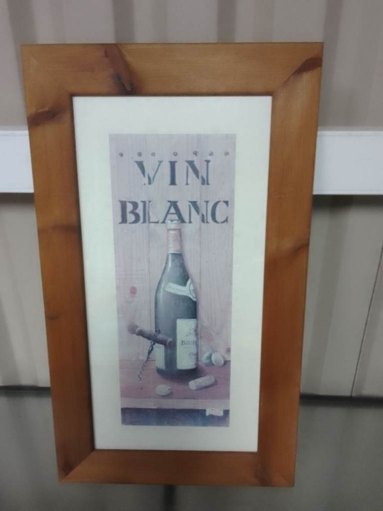 Wine bottle 