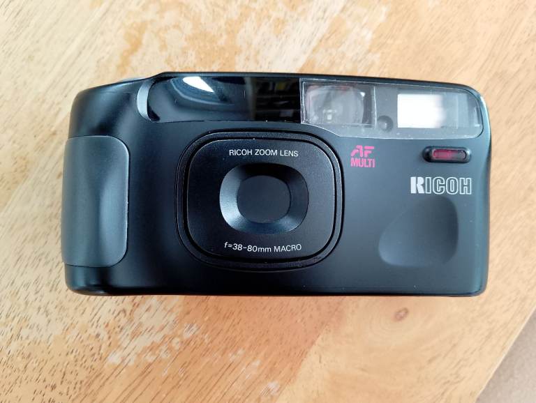 Ricoh RZ800 Camera with 38-80 Zoom lens