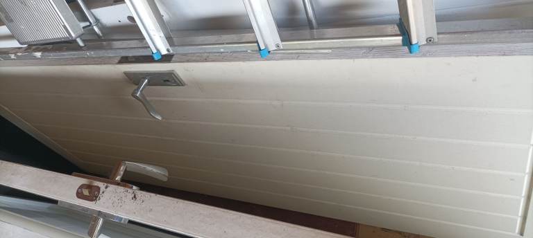 2 white wooden doors interior 1 Glass =3 =£30