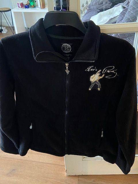 V.V RARE: Elvis Lady's Fleece from BRADFORD EXCHANGE *AS NEW*