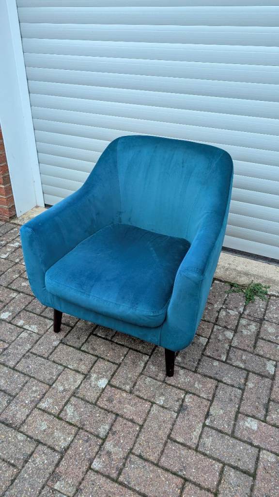 Velvet armchair 