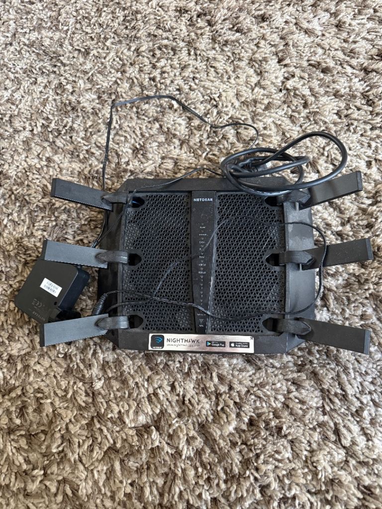 Netgear nighthawk WiFi router and extender 