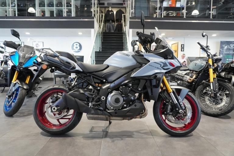 Suzuki GSX-S1000 GX+ 2026, Glass Matt Mechanical Grey. IN STOCK NOW Only £12999