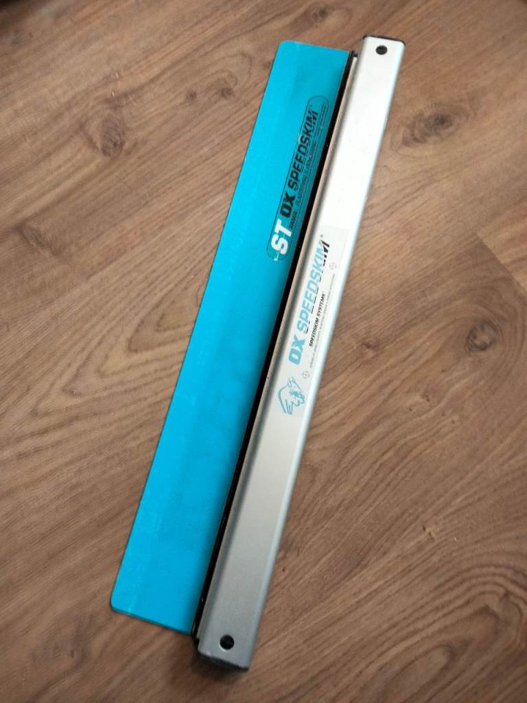 OX Speedskim Semi-Flex Plastering Rule 24" (600mm)