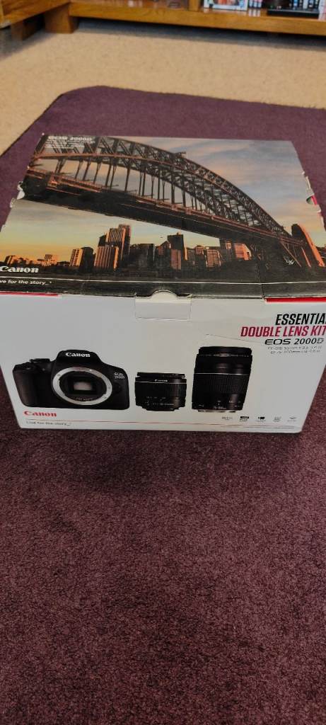 Canon EOS2000D Essential Double lens Kitt