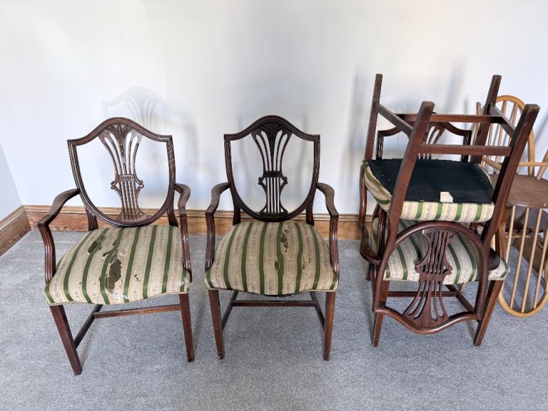 8 Conference Chairs 