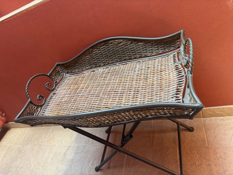 Woven Rattan Tray Table with Metal Stand – Good Condition
