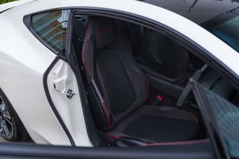 2017 Aston Martin Vanquish Vanquish S Coupe Coupe Petrol Automatic