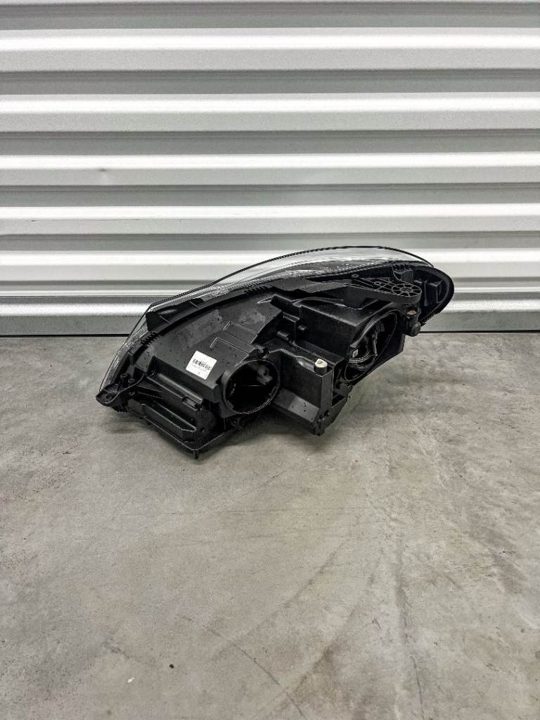 Genuine Mercedes-Benz C CLASS W204 11-15 Headlight Right Driver Side