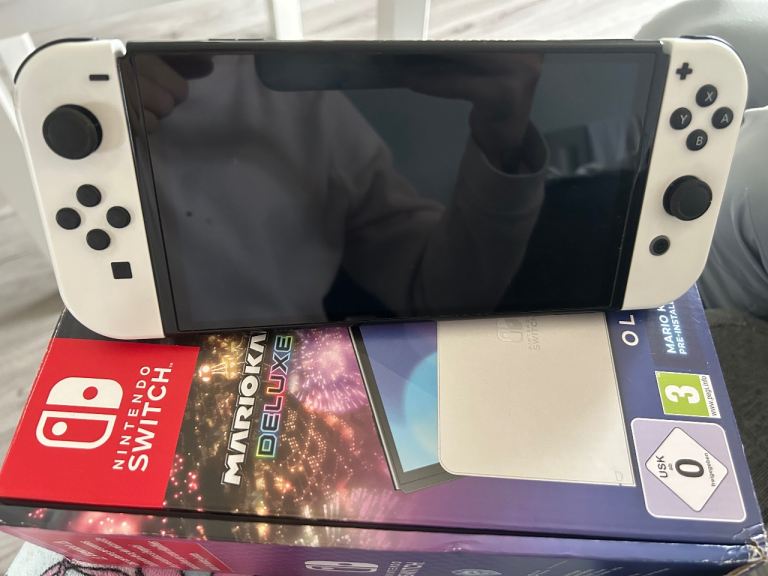 Nintendo Switch OLED
