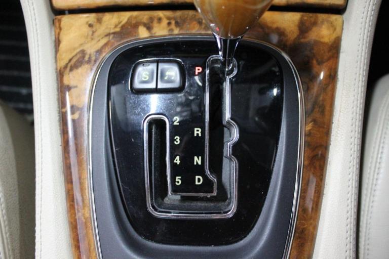 2003 Jaguar XJ 4.2 XJ8 SE 4dr SALOON Petrol Automatic