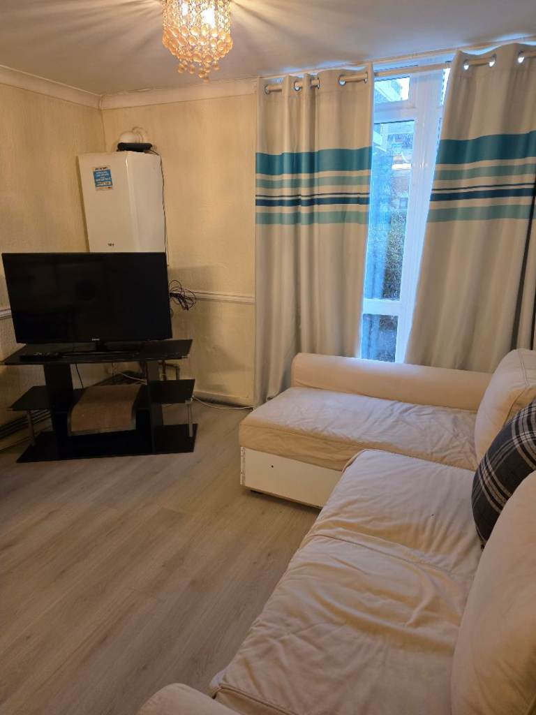 Fully Furnished one-bed flat in NE37 close NCL