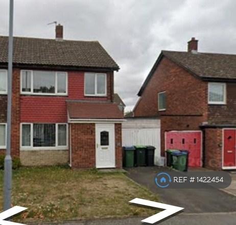 3 bedroom house in Mounts Road, Wednesbury, WS10 (3 bed) (#1422454)