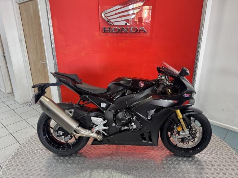 Brand new Honda CBR1000RR-R Fireblade SP