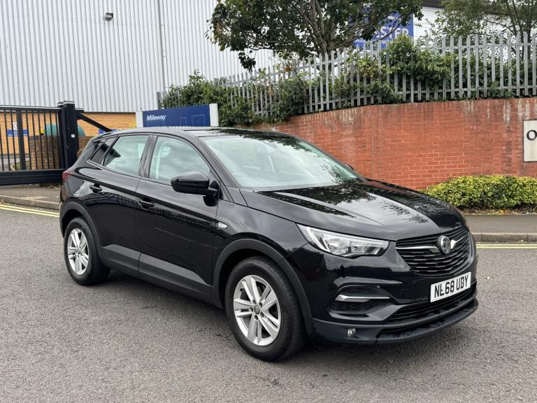 2018 Vauxhall Grandland X 1.2 Turbo SE 5dr HATCHBACK Petrol Manual