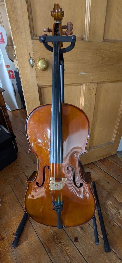1/2 size cello