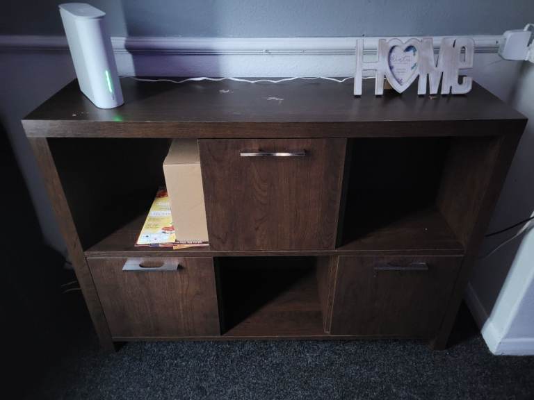 Side board 