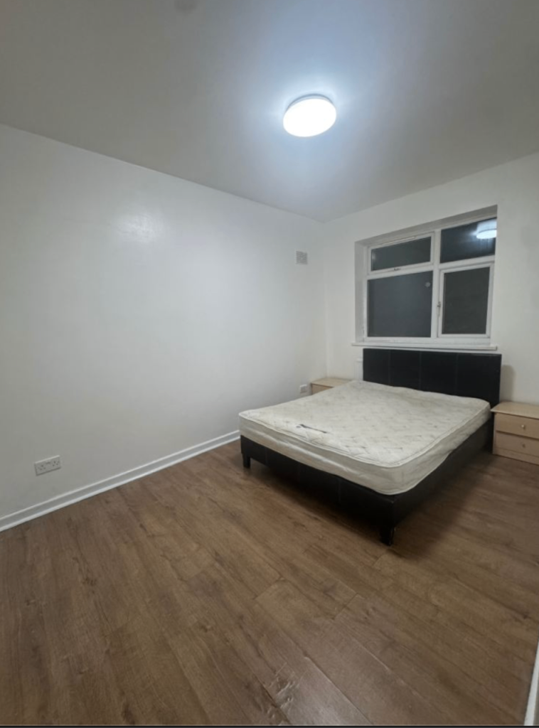 Modern 3-Bedroom Flat | Renovated | Fitted Kitchen | Parking | Allenby Road, Greenford, London - UB1