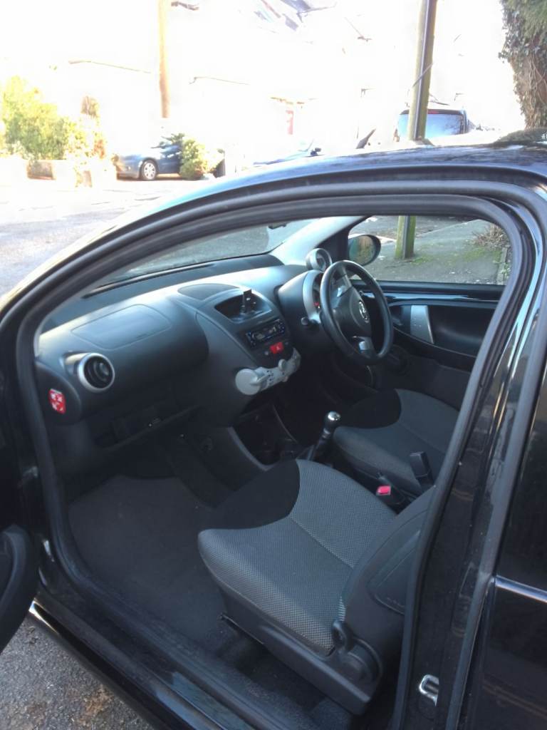 Toyota, AYGO, Hatchback, 2012, Manual, 998 (cc), 3 doors