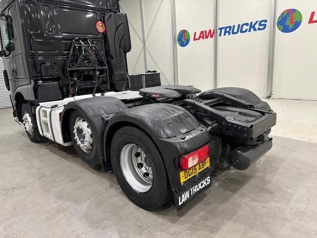 DAF XF 460 6x2 Sleeper Cab Tractor Unit