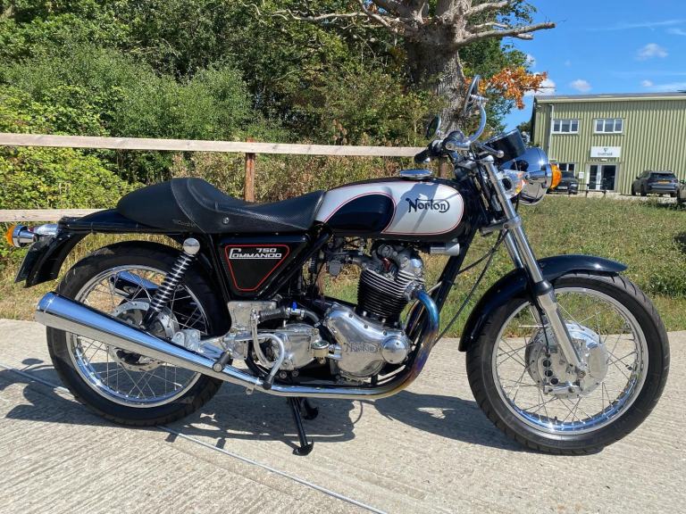 NORTON COMMANDO 750, 1971, MATCHING NUMBERS, RESTORED CONDITION, LOVELY