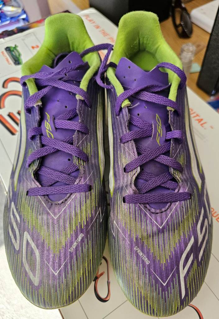 F50 Football Boots size Adult 7, molded studs