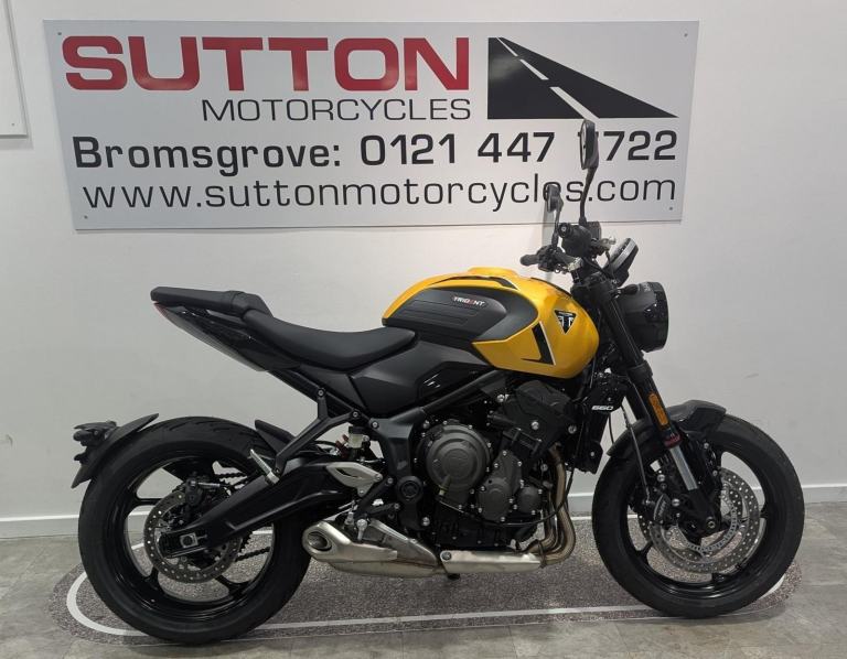 ALL NEW TRIUMPH TRIDENT 660