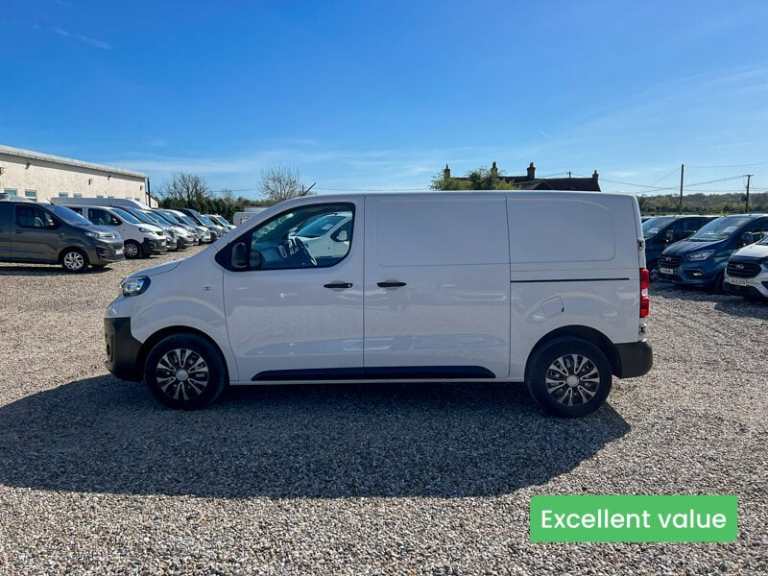 2022 Peugeot Expert MWB L2H1 Low Roof Premium Air Con Sensors EURO 6 NO VAT Panel Van Diesel Manual