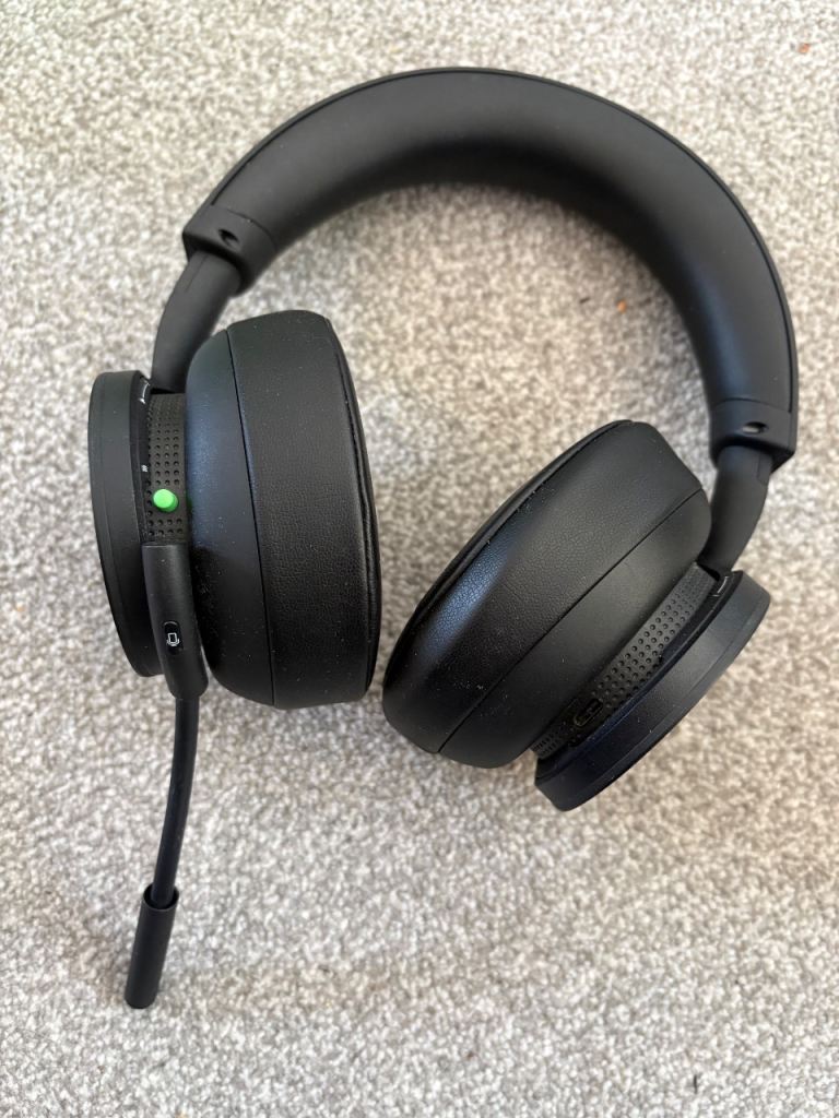 Wireless Xbox headset