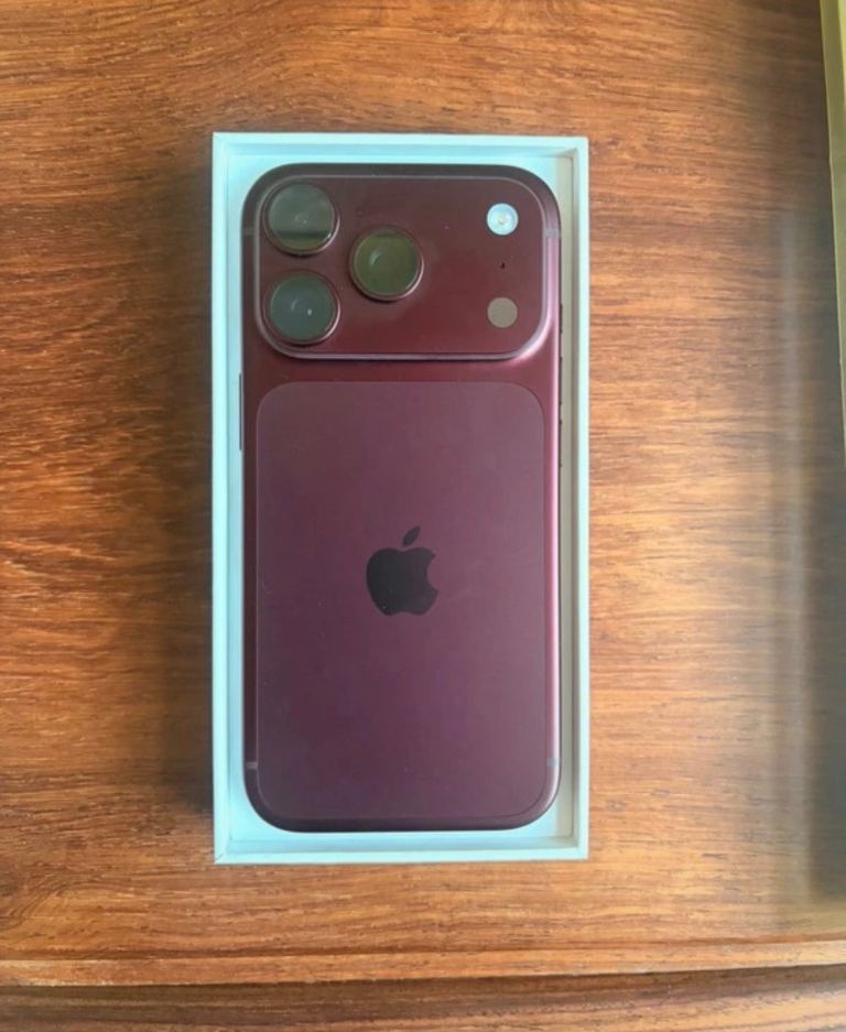 Apple iPhone 18
