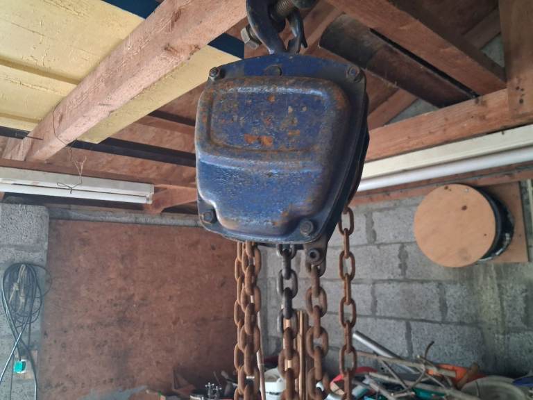 Chain Hoist 