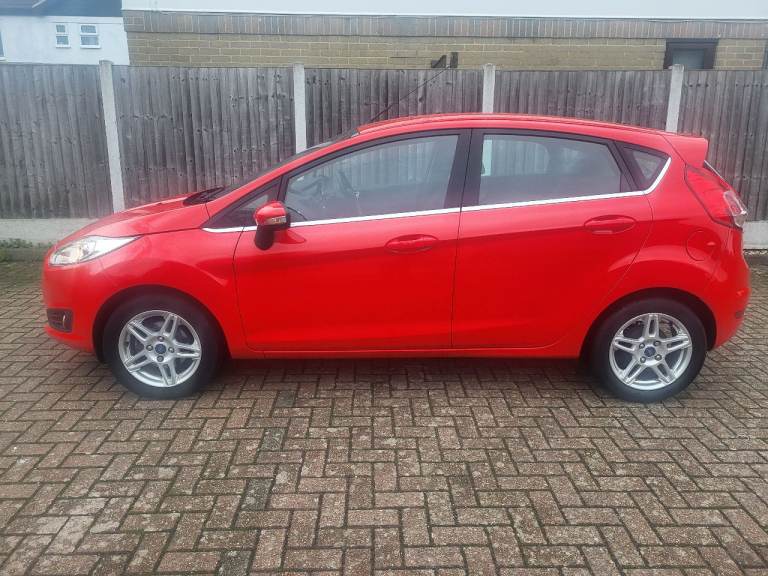 FORD FIESTA 1.25 ZETEC. 2014. NEW CAMBELT FITTED 
