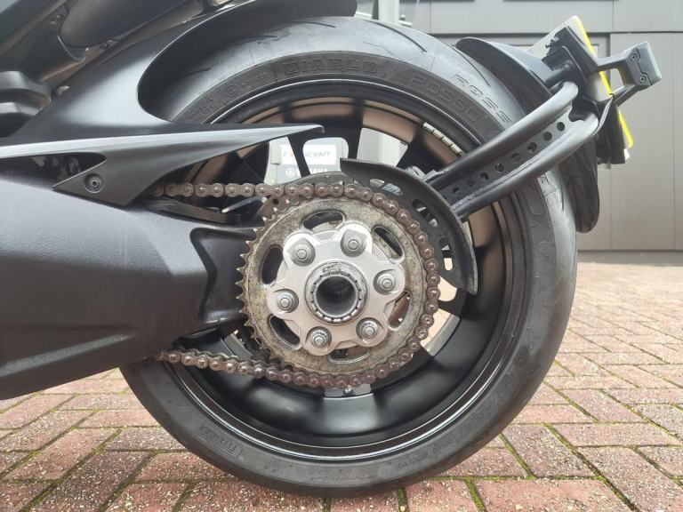 DUCATI DIAVEL 2018 - FULL HISTORY - ENGINE PROTECTION - LOW MILES 