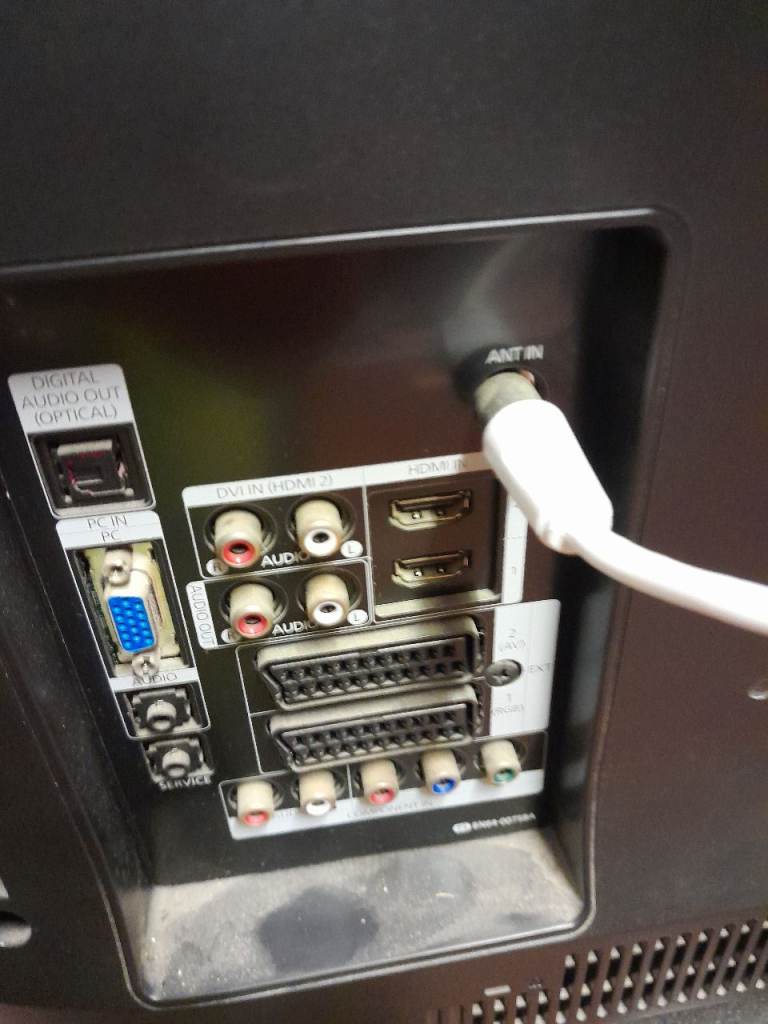 Samsung 32 inch tv. Not smart