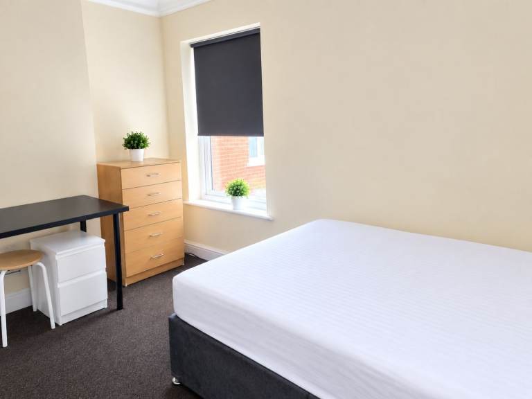 Double room furnished in cricklewood 