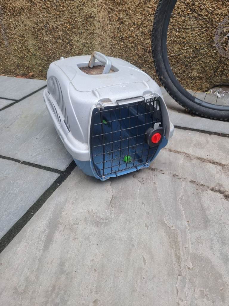 Cat or rabbit carrier/ small pet carrier
