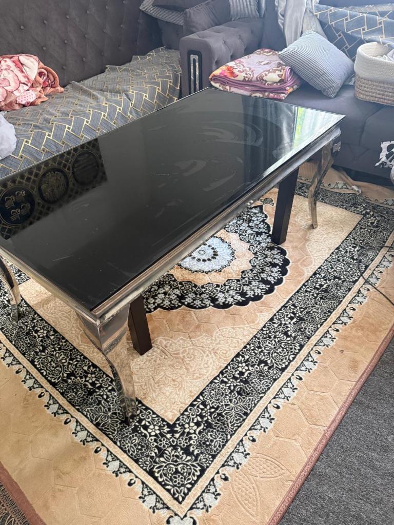 Glass top coffee table 