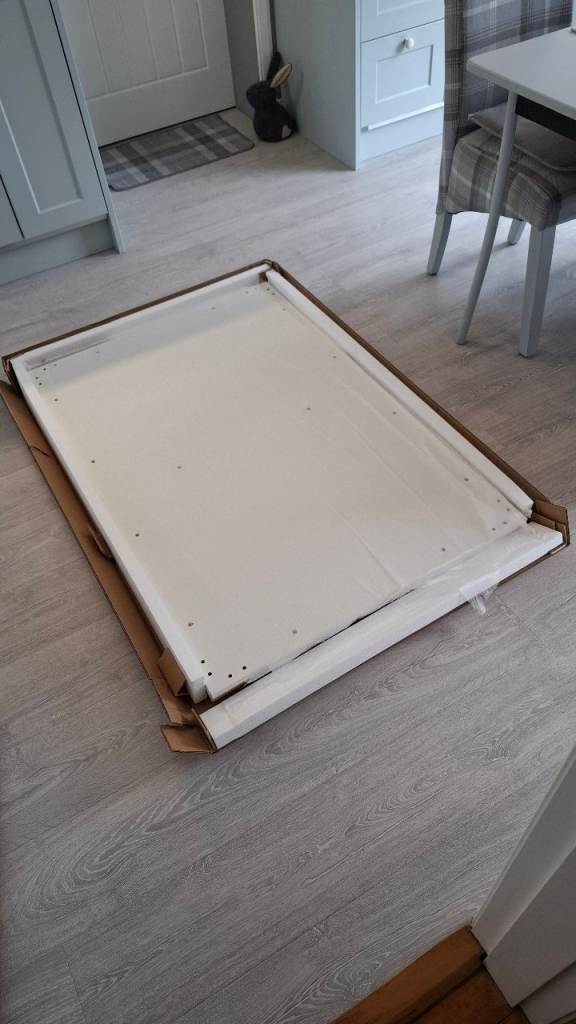 Kitchen dining table gloss white