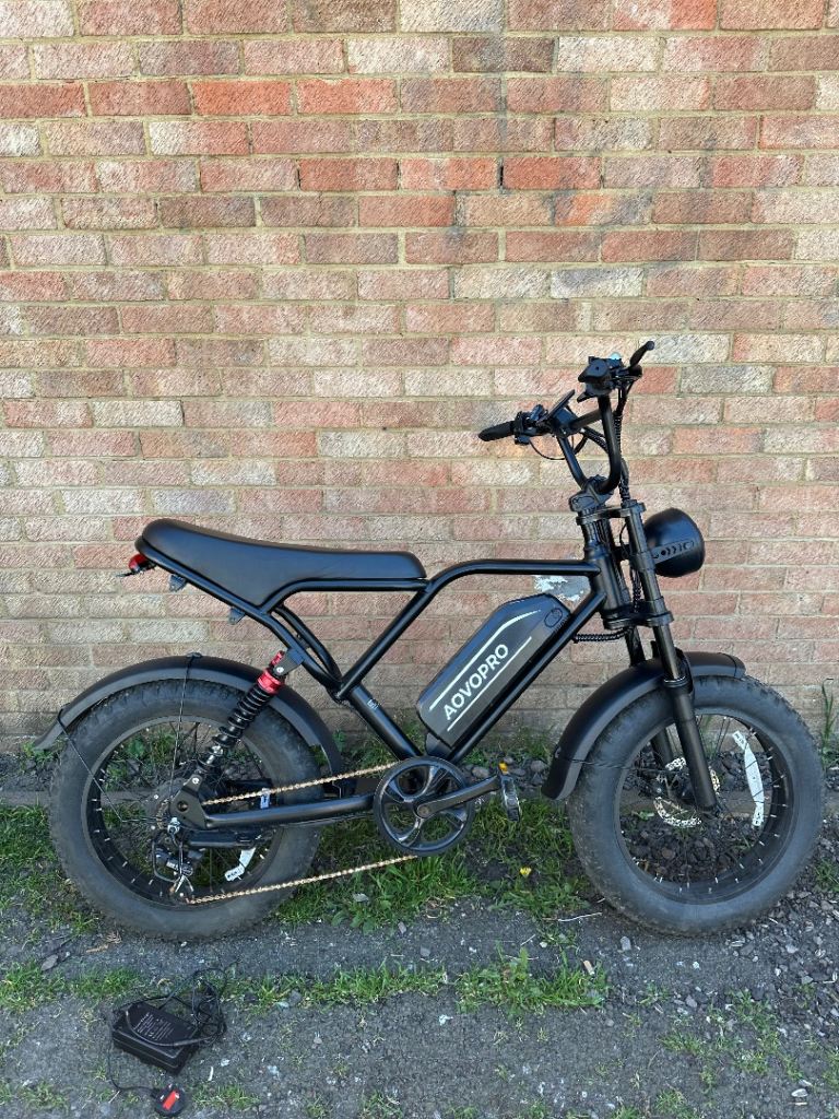 E-Bike – 20” Fat Tyre Moped Style Electric Bike – Full Suspension - RRP: £1100