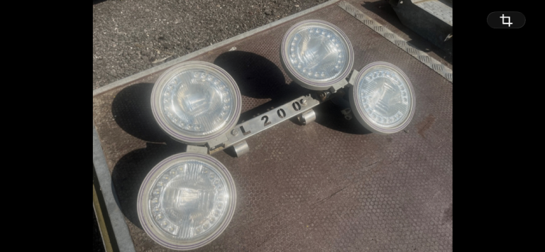 L200 spot lights