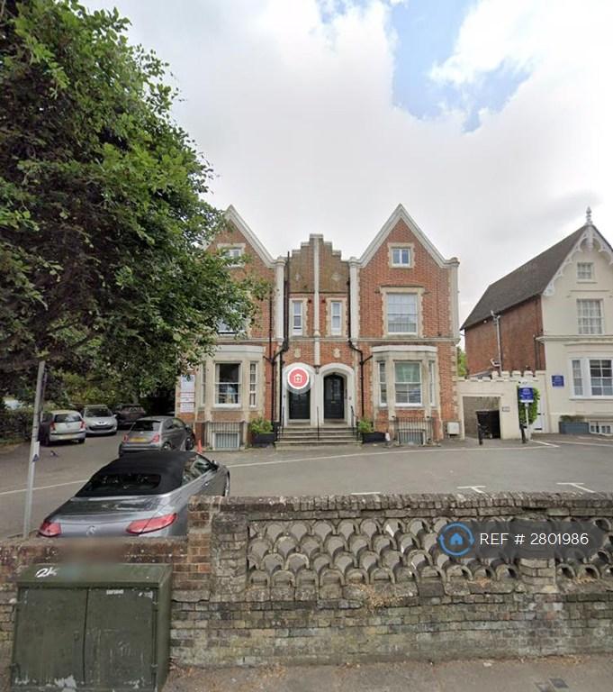 Studio flat in London Road, Guildford, GU1 (#2801986)