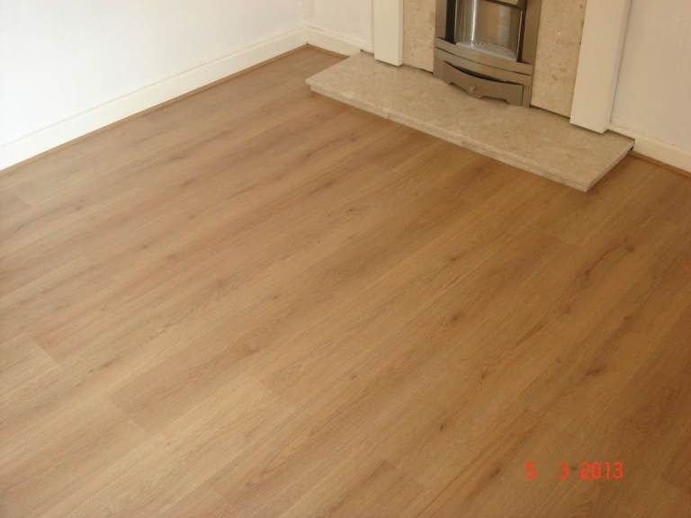 NICE -3 Bed Flat in Gateshead – Ready to Move In -  Rayleigh Grove, NE8 4QQ