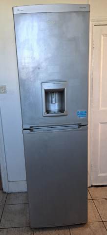 Aページ　88h Beko A+ Class Silver fridge freezer, good working order - Frost