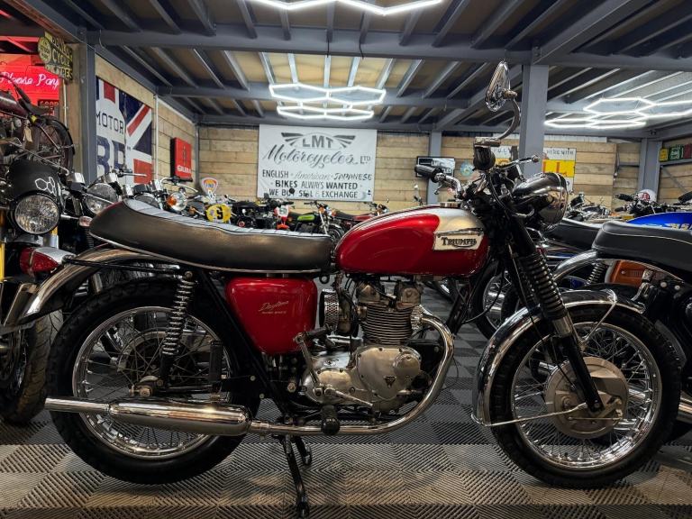 1970 Triumph t100r Daytona 500cc, presented in outstanding condition, px 