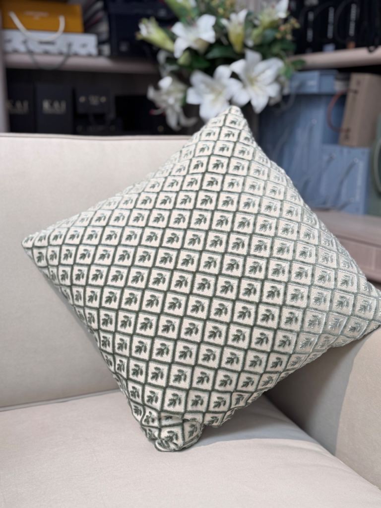 Bespokesofa sofa london cushions 45*45cm 