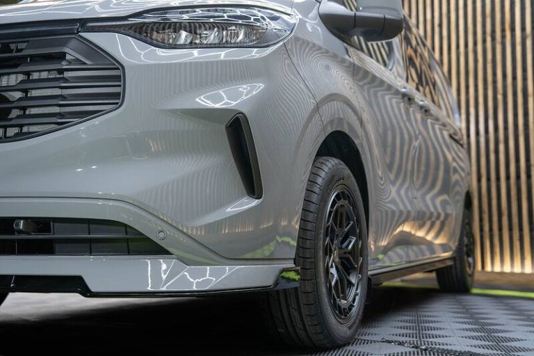  Ford Transit Custom 320 Limited L2 2.5L Auto Plug-in Hybrid Crew Cab HYBRID Automatic