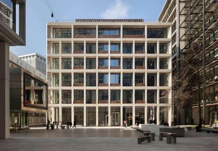 Private Offices From 34 to 96 Desks in Holborn - Spaces with All Inclusive Pricing EC4A